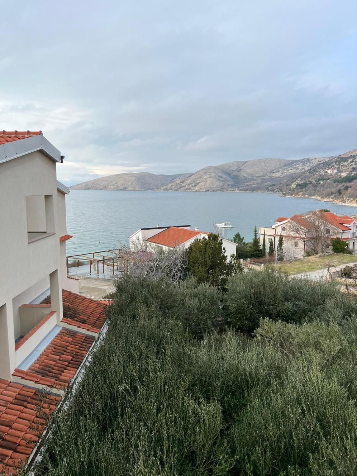 Bellevue Rooms Stara Baška Esterno foto