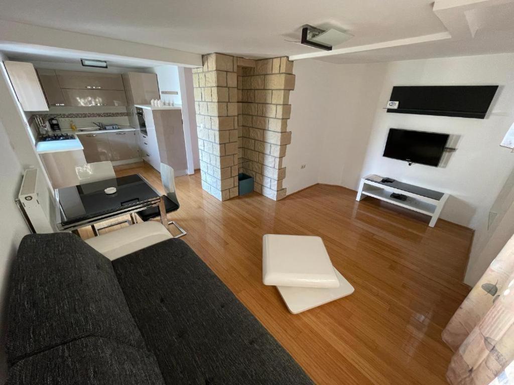 Bellevue Rooms Stara Baška Esterno foto
