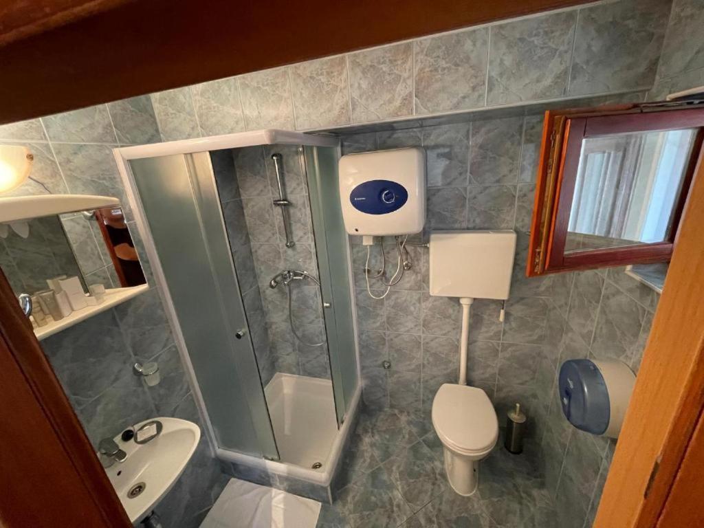 Bellevue Rooms Stara Baška Esterno foto