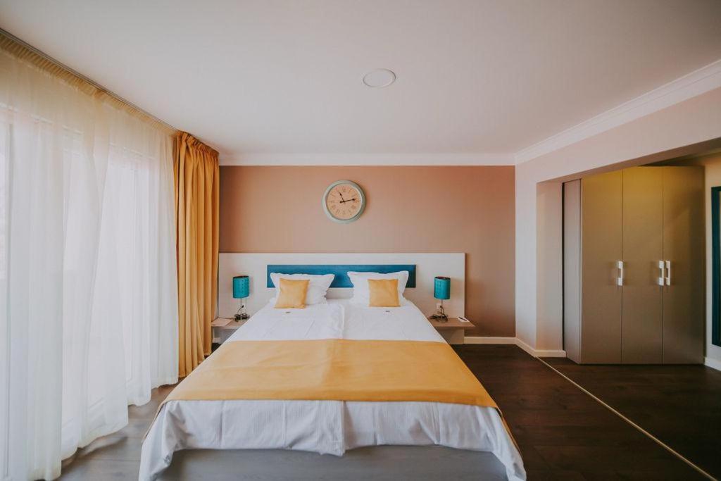Bellevue Rooms Stara Baška Esterno foto