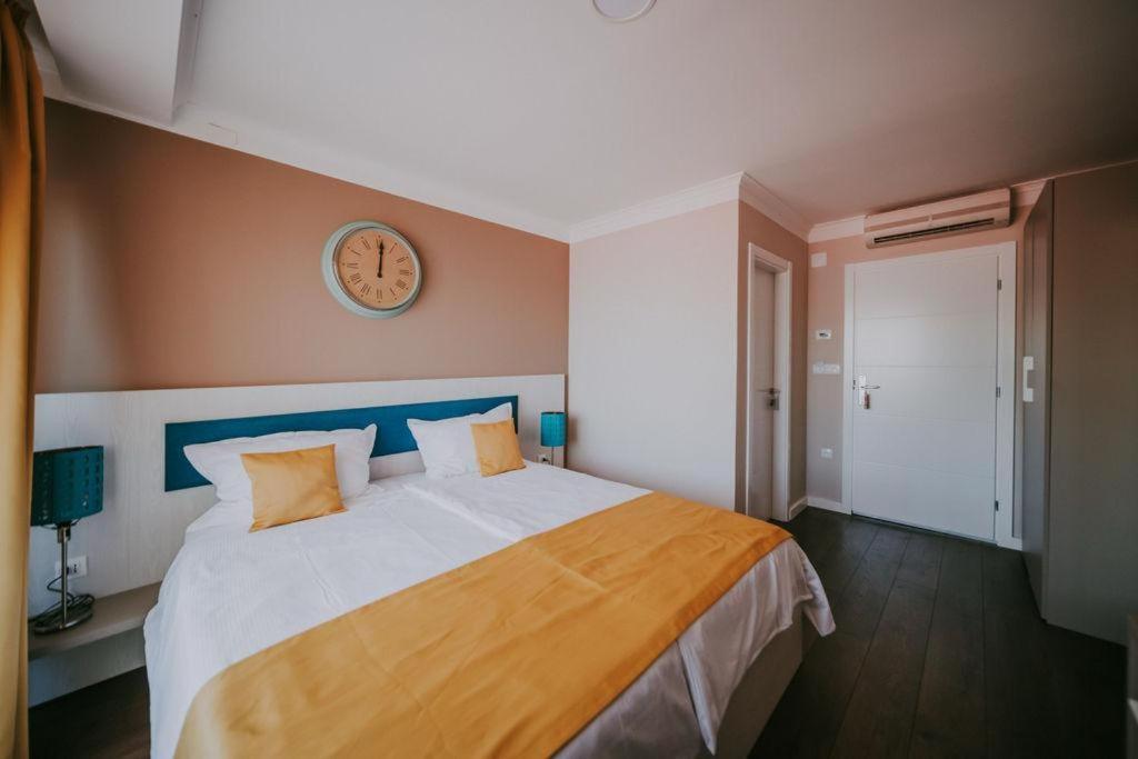 Bellevue Rooms Stara Baška Esterno foto