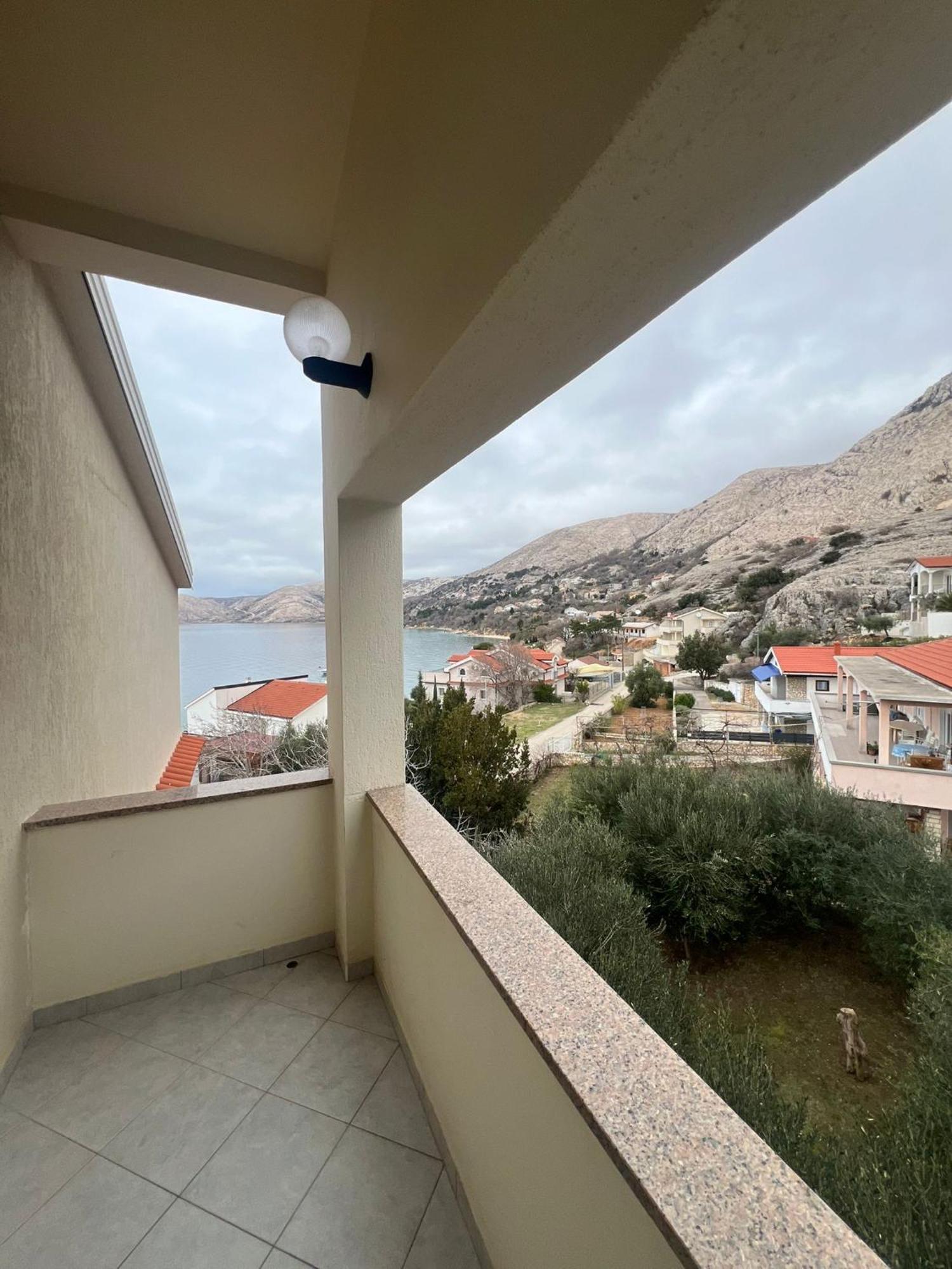 Bellevue Rooms Stara Baška Esterno foto
